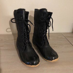 Black Sporto Duck Boots, faux fur lining, size 7